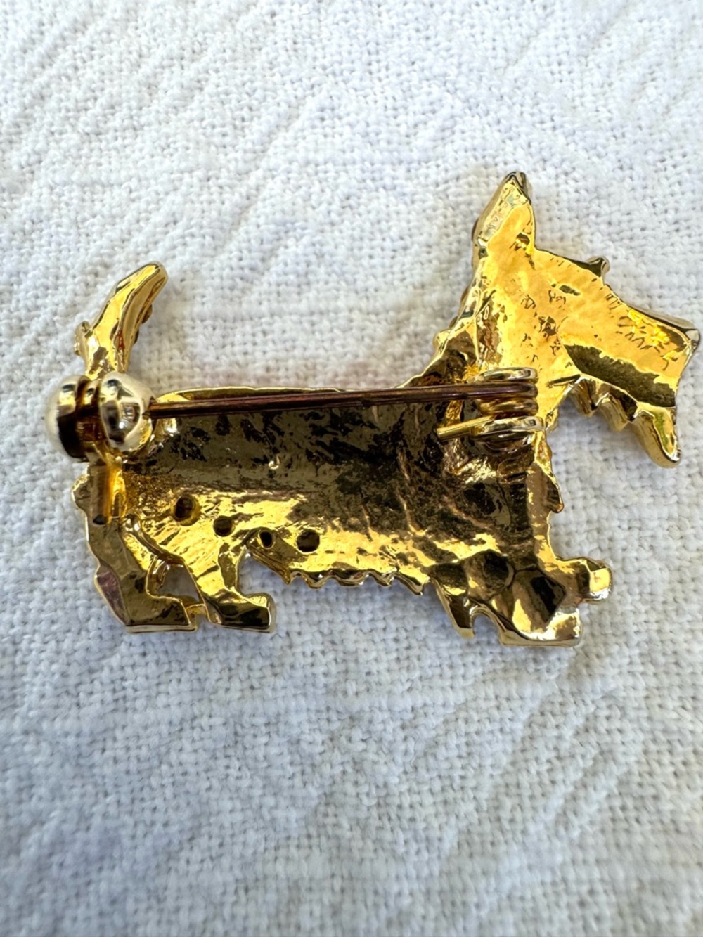 Brooch - Scottie Dog. Gold Tone with Red Enamel and Clear Rhinestones. Like New! - Picture 6 of 11